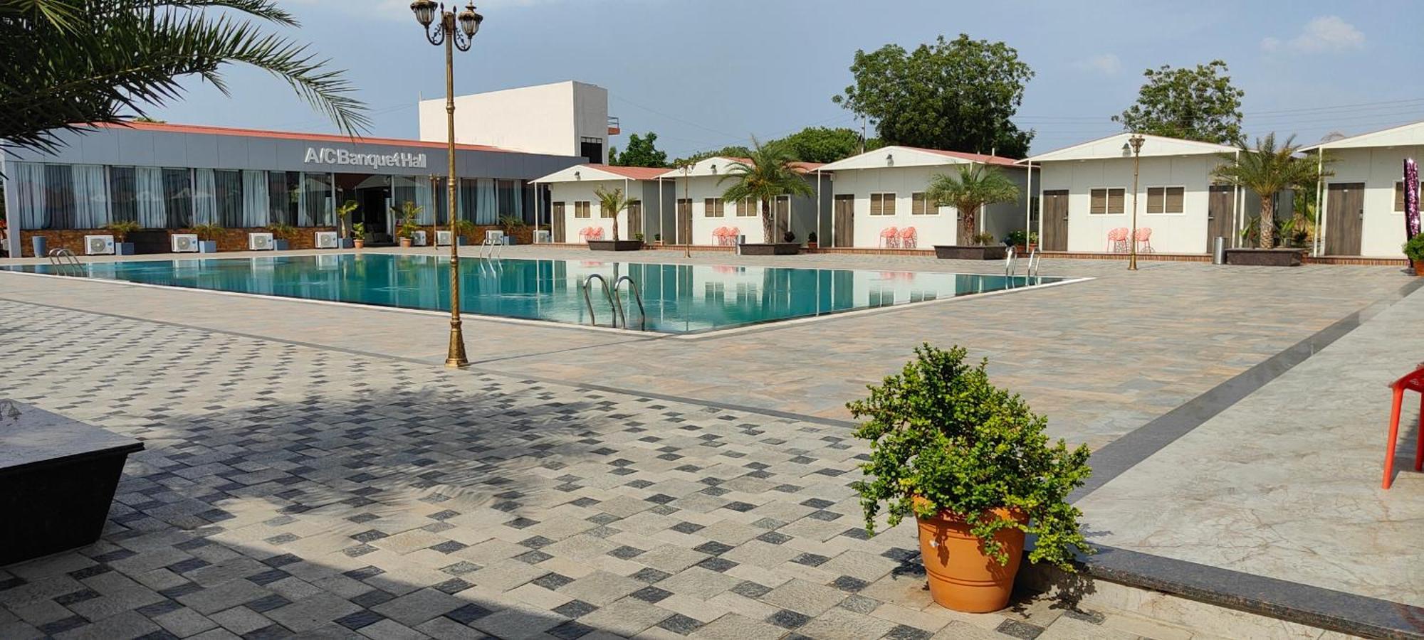Vss Lawns & Resorts Llp Shahada Eksteriør bilde
